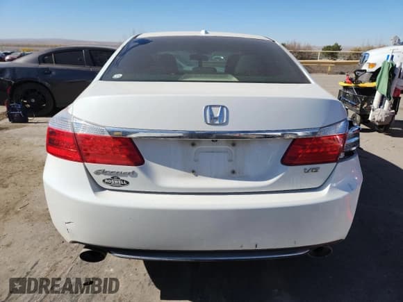 ✅ 2014 Honda Accord EX-L • VIN: 1HGCR3F81EA016258 • Лот: 91066565. Опубликован ранее на Copart с пробегом 147 518 миль. Бесплатный доступ к архиву аукционных продаж из США и подробный отчёт об истории автомобиля на DreamBid. Изображение 6.