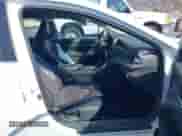 2022 Toyota Camry SE z VIN 4T1G11AK9NU047993, wystawiony jako IAAI lot #43315367 z przebiegiem 70 901 mil mil oraz . Historia ofert i sprzedaży dostępna na DreamBid. Obrazek 5.