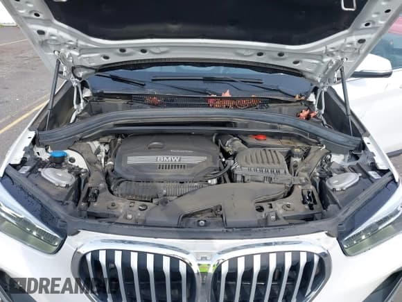 ✅ 2020 BMW X1 xDrive28i • VIN: WBXJG9C0XL5R62672 • Lot: 43520248. Wystawiony na IAAI z przebiegiem 56 392 mil. Bezpłatny archiwum sprzedaży aukcyjnych z USA i szczegółowy raport historii pojazdu na DreamBid. Zdjęcie 10.