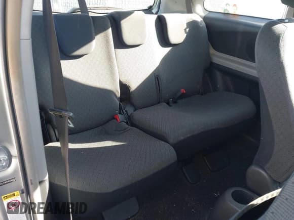 ✅ 2010 Toyota Yaris • VIN: JTDJT4K39A5284324 • Lot: 43705774. Listed on IAAI with 163,574 mi. Free auction sales archive from the USA and detailed vehicle history report at DreamBid. Image 8.