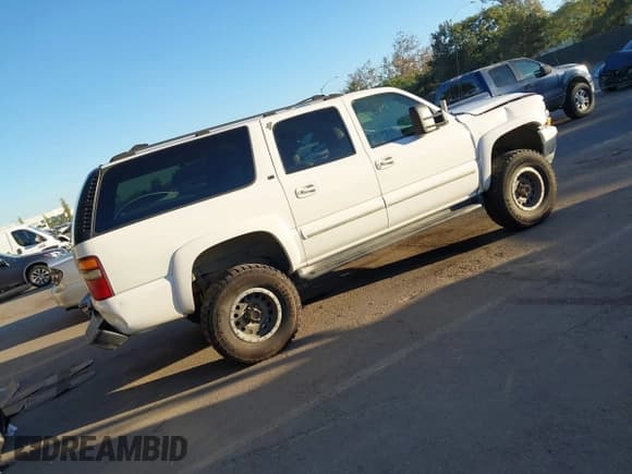 ✅ 2001 Chevrolet Suburban LT • VIN: 1GNFK16T11J220102 • Лот: 43537946. Опубликован ранее на IAAI с пробегом Не указан. Бесплатный доступ к архиву аукционных продаж из США и подробный отчёт об истории автомобиля на DreamBid. Изображение 4.