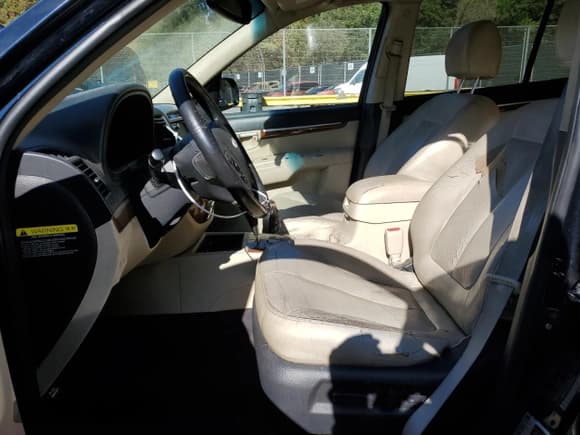 ✅ 2008 Hyundai Santa Fe SE • VIN: 5NMSH13E08H162463 • Lot: 87058995. Listed on Copart with 227,180 mi. Free auction sales archive from the USA and detailed vehicle history report at DreamBid. Image 7.