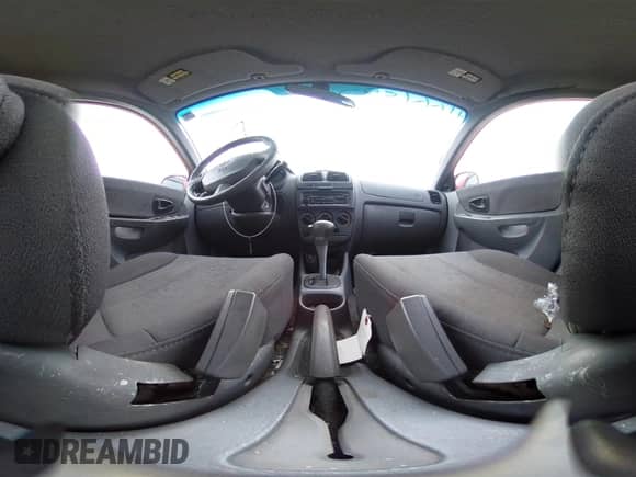 2005 Hyundai Accent GLS с VIN KMHCG45CX5U614083, выставлен на аукционе IAAI как лот 41006582 с пробегом 72 516 миль миль и . История ставок и продаж доступна на DreamBid. Изображение 18.