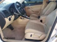 ✅ 2008 Volkswagen Jetta SE • VIN: 3VWRM71K78M117052 • Lot: 92728515. Listed on Copart with 148,658 mi. Free auction sales archive from the USA and detailed vehicle history report at DreamBid. Image 7.