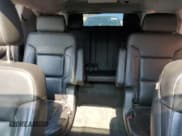 ✅ 2015 Chevrolet Suburban LTZ • VIN: 1GNSKKKC4FR527718 • Lot: 71055114. Wystawiony na Copart z przebiegiem 181 245 mil. Bezpłatny archiwum sprzedaży aukcyjnych z USA i szczegółowy raport historii pojazdu na DreamBid. Zdjęcie 10.