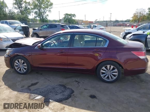 ✅ 2012 Honda Accord EX • VIN: 1HGCP2F78CA210340 • Lot: 43363381. Wystawiony na IAAI z przebiegiem 104 690 mil. Bezpłatny archiwum sprzedaży aukcyjnych z USA i szczegółowy raport historii pojazdu na DreamBid. Zdjęcie 14.