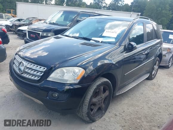 ✅ 2007 Mercedes-Benz M 350 • VIN: 4JGBB86EX7A243383 • Lot: 43114074. Listed on IAAI with 112,099 mi. Free auction sales archive from the USA and detailed vehicle history report at DreamBid. Image 17.