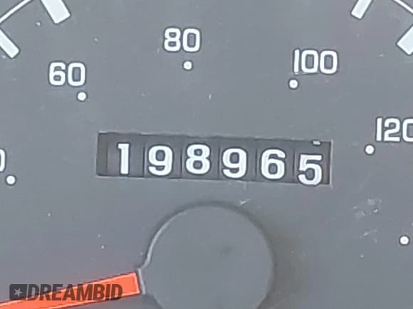 ✅ 1999 Ford F-250 XL • VIN: 1FTNX21L2XEA95499 • Lot: 42426420. Listed on IAAI with 198,965 mi. Free auction sales archive from the USA and detailed vehicle history report at DreamBid. Image 15.