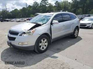 2011 Chevrolet Traverse 2LT z VIN 1GNKVJED2BJ326849, wystawiony jako Copart lot #80144185 z przebiegiem Nie podano mil oraz Szkoda całkowita • Salvage title. Historia ofert i sprzedaży dostępna na DreamBid. Obrazek 1.