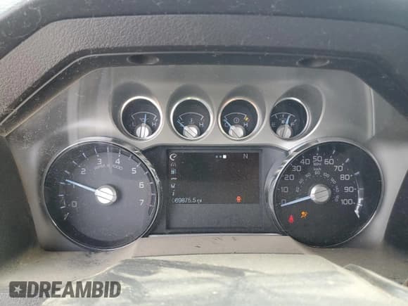 ✅ 2015 Ford F-250 XLT • VIN: 1FT7W2B65FEC34897 • Lot: 71175835. Listed on Copart with 69,875 mi. Free auction sales archive from the USA and detailed vehicle history report at DreamBid. Image 9.