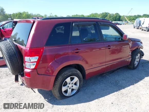 ✅ 2007 Suzuki Grand Vitara XSport • VIN: JS3TD944174201350 • Lot: 42204587. Listed on IAAI with 136,152 mi. Free auction sales archive from the USA and detailed vehicle history report at DreamBid. Image 4.