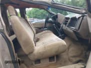 ✅ 1992 Chevrolet Silverado 1500 • VIN: 2GCEK19K3N1109316 • Лот: 42414747. Опубликован ранее на IAAI с пробегом 267 803 миль. Бесплатный доступ к архиву аукционных продаж из США и подробный отчёт об истории автомобиля на DreamBid. Изображение 5.