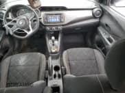 ✅ 2020 Nissan Kicks S • VIN: 3N1CP5BV2LL529572 • Lot: 93316225. Wystawiony na Copart z przebiegiem 127 756 mil. Bezpłatny archiwum sprzedaży aukcyjnych z USA i szczegółowy raport historii pojazdu na DreamBid. Zdjęcie 8.