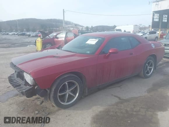 ✅ 2010 Dodge Challenger SE • VIN: 2B3CJ4DV3AH322783 • Lot: 41452099. Wystawiony na IAAI z przebiegiem 132 508 mil. Bezpłatny archiwum sprzedaży aukcyjnych z USA i szczegółowy raport historii pojazdu na DreamBid. Zdjęcie 17.