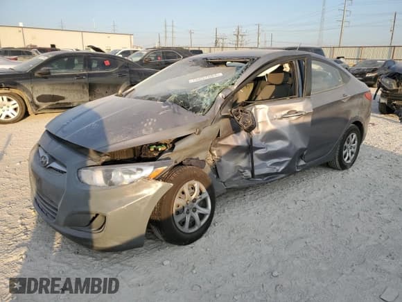 ✅ 2014 Hyundai Accent GLS • VIN: KMHCT4AE5EU642618 • Лот: 75657664. Опубликован ранее на Copart с пробегом Не указан. Бесплатный доступ к архиву аукционных продаж из США и подробный отчёт об истории автомобиля на DreamBid. Изображение 1.