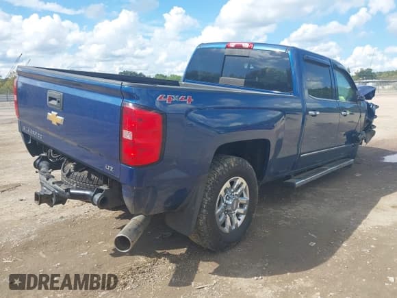 ✅ 2016 Chevrolet Silverado 2500HD LTZ • VIN: 1GC1KWE87GF117985 • Lot: 43268057. Listed on IAAI with 79,080 mi. Free auction sales archive from the USA and detailed vehicle history report at DreamBid. Image 4.