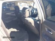 ✅ 2019 Nissan Murano Platinum • VIN: 5N1AZ2MJ5KN157162 • Lot: 43157111. Wystawiony na IAAI z przebiegiem 87 336 mil. Bezpłatny archiwum sprzedaży aukcyjnych z USA i szczegółowy raport historii pojazdu na DreamBid. Zdjęcie 8.