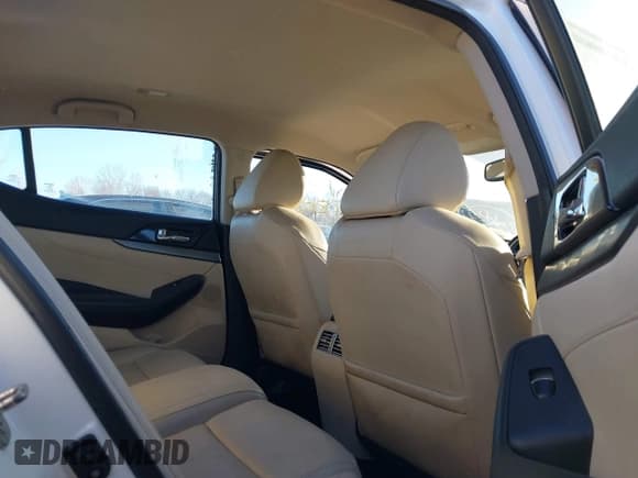 ✅ 2018 Nissan Maxima SL • VIN: 1N4AA6AP4JC392454 • Лот: 41118083. Опубликован ранее на IAAI с пробегом 99 526 миль. Бесплатный доступ к архиву аукционных продаж из США и подробный отчёт об истории автомобиля на DreamBid. Изображение 8.