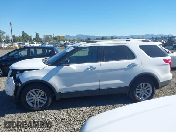 ✅ 2013 Ford Explorer XLT • VIN: 1FM5K8D81DGC46062 • Lot: 43333580. Wystawiony na IAAI z przebiegiem 132 401 mil. Bezpłatny archiwum sprzedaży aukcyjnych z USA i szczegółowy raport historii pojazdu na DreamBid. Zdjęcie 14.