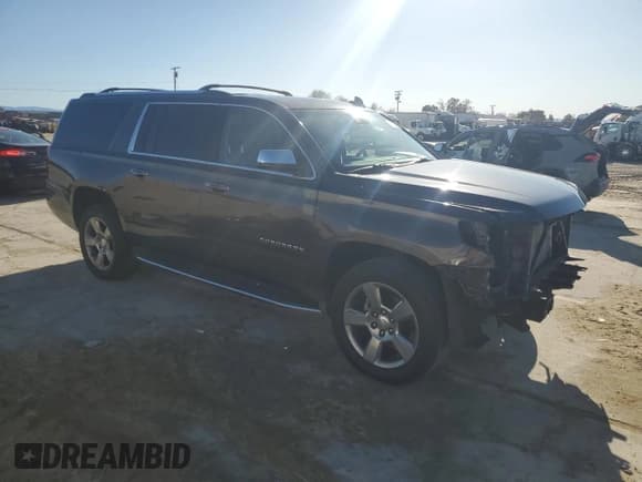 ✅ 2018 Chevrolet Suburban Premier • VIN: 1GNSCJKC7JR188937 • Lot: 49741655. Wystawiony na Copart z przebiegiem 106 956 mil. Bezpłatny archiwum sprzedaży aukcyjnych z USA i szczegółowy raport historii pojazdu na DreamBid. Zdjęcie 4.