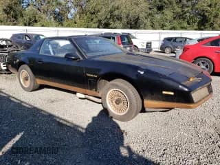 ✅ 1983 Pontiac Firebird • VIN: 1G2AW87H7DL237350 • Lot: 77268094. Listed on Copart with 70,931 mi. Free auction sales archive from the USA and detailed vehicle history report at DreamBid. Image 4.