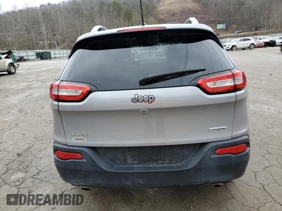 ✅ 2014 Jeep Cherokee Latitude • VIN: 1C4PJMCS8EW142343 • Lot: 45268045. Wystawiony na Copart z przebiegiem 130 832 mil. Bezpłatny archiwum sprzedaży aukcyjnych z USA i szczegółowy raport historii pojazdu na DreamBid. Zdjęcie 6.