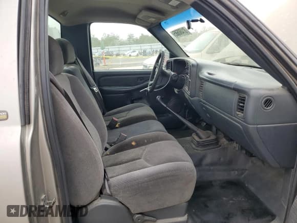 ✅ 2000 Chevrolet Silverado 1500 • VIN: 1GCEC14W9YZ357279 • Lot: 81490685. Listed on Copart with 201,549 mi. Free auction sales archive from the USA and detailed vehicle history report at DreamBid. Image 10.