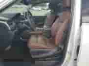 2019 Chevrolet Tahoe Premier z VIN 1GNSKCKJ4KR155263, wystawiony jako Copart lot #71058275 z przebiegiem 44 854 mil mil oraz Szkoda całkowita • Salvage title. Historia ofert i sprzedaży dostępna na DreamBid. Obrazek 7.