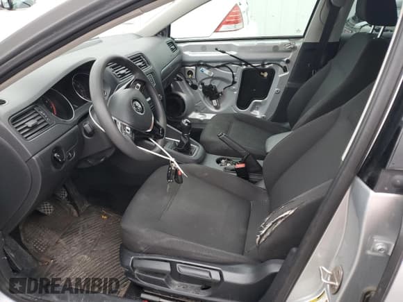 ✅ 2016 Volkswagen Jetta S • VIN: 3VW167AJ2GM278678 • Лот: 48736425. Опубликован ранее на Copart с пробегом 133 720 миль. Бесплатный доступ к архиву аукционных продаж из США и подробный отчёт об истории автомобиля на DreamBid. Изображение 7.