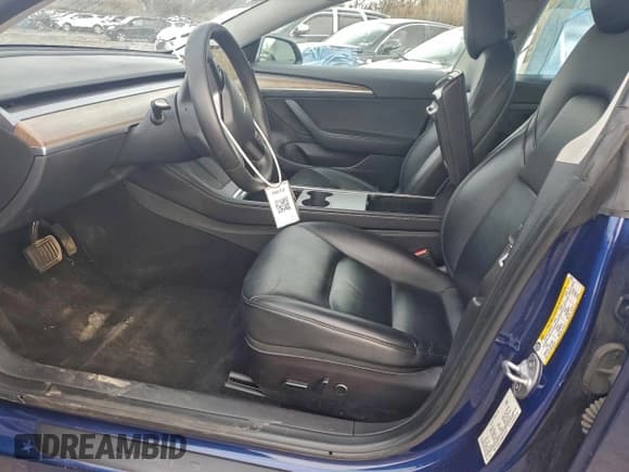 ✅ 2022 Tesla Model 3 • VIN: 5YJ3E1EA8NF370787 • Lot: 95669565. Wystawiony na Copart z przebiegiem 71 931 mil. Bezpłatny archiwum sprzedaży aukcyjnych z USA i szczegółowy raport historii pojazdu na DreamBid. Zdjęcie 7.