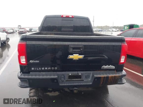 ✅ 2016 Chevrolet Silverado 1500 High Country • VIN: 3GCUKTEJ2GG267967 • Lot: 43543326. Listed on IAAI with 105,979 mi. Free auction sales archive from the USA and detailed vehicle history report at DreamBid. Image 16.