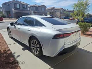 ✅ 2023 Toyota Mirai XLE • VIN: JTDAAAAA0PA009722 • Lot: 93100315. Wystawiony na Copart z przebiegiem 21 969 mil. Bezpłatny archiwum sprzedaży aukcyjnych z USA i szczegółowy raport historii pojazdu na DreamBid. Zdjęcie 3.