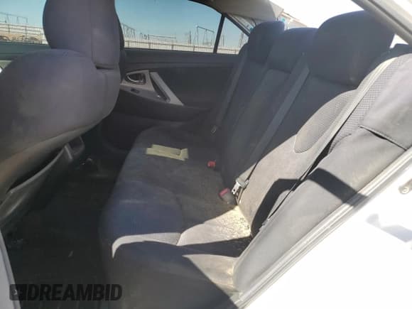 ✅ 2011 Toyota Camry LE • VIN: 4T1BF3EK6BU705458 • Lot: 72061745. Listed on Copart with 321,971 mi. Free auction sales archive from the USA and detailed vehicle history report at DreamBid. Image 10.