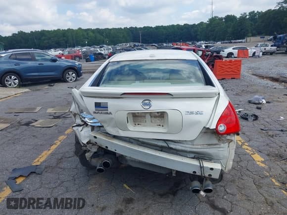 ✅ 2008 Nissan Maxima SE • VIN: 1N4BA41E98C815157 • Lot: 42640996. Listed on IAAI with 211,233 mi. Free auction sales archive from the USA and detailed vehicle history report at DreamBid. Image 16.