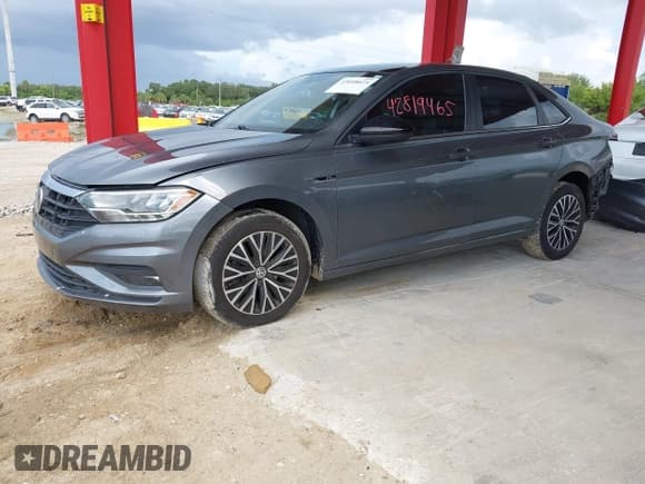 ✅ 2019 Volkswagen Jetta S • VIN: 3VWC57BU2KM117308 • Лот: 43058623. Опубликован ранее на IAAI с пробегом 70 620 миль. Бесплатный доступ к архиву аукционных продаж из США и подробный отчёт об истории автомобиля на DreamBid. Изображение 2.