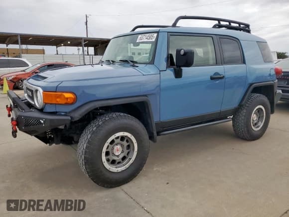 ✅ 2014 Toyota FJ Cruiser • VIN: JTEBU4BF3EK198280 • Лот: 63714585. Опубликован ранее на Copart с пробегом 172 983 миль. Бесплатный доступ к архиву аукционных продаж из США и подробный отчёт об истории автомобиля на DreamBid. Изображение 1.