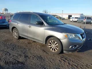 ✅ 2016 Nissan Pathfinder S • VIN: 5N1AR2MNXGC640118 • Lot: 43783171. Wystawiony na IAAI z przebiegiem 149 368 mil. Bezpłatny archiwum sprzedaży aukcyjnych z USA i szczegółowy raport historii pojazdu na DreamBid. Zdjęcie 1.