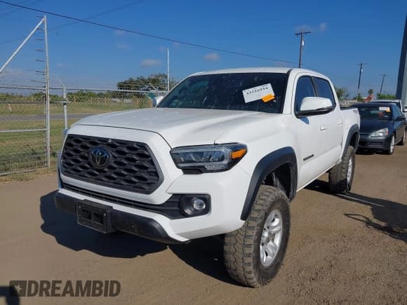 ✅ 2022 Toyota Tacoma TRD Off Road • VIN: 3TYCZ5AN4NT096329 • Lot: 43516916. Wystawiony na IAAI z przebiegiem 52 985 mil. Bezpłatny archiwum sprzedaży aukcyjnych z USA i szczegółowy raport historii pojazdu na DreamBid. Zdjęcie 6.