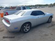 ✅ 2009 Dodge Challenger SE • VIN: 2B3LJ44V19H507734 • Lot: 41034685. Wystawiony na IAAI z przebiegiem 177 607 mil. Bezpłatny archiwum sprzedaży aukcyjnych z USA i szczegółowy raport historii pojazdu na DreamBid. Zdjęcie 4.