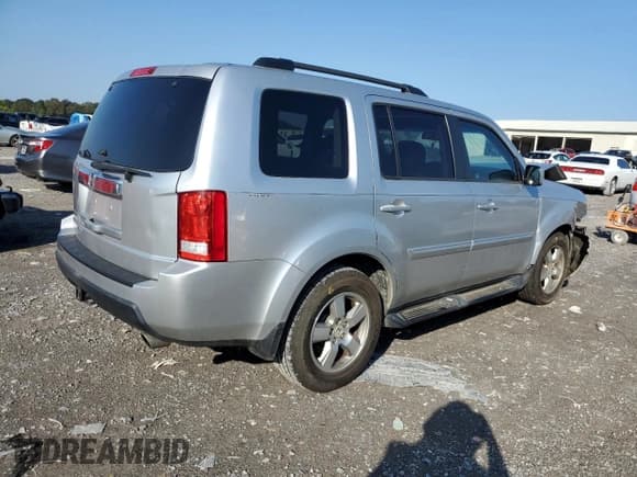 ✅ 2011 Honda Pilot EX-L • VIN: 5FNYF3H57BB041068 • Лот: 80458865. Опубликован ранее на Copart с пробегом 196 582 миль. Бесплатный доступ к архиву аукционных продаж из США и подробный отчёт об истории автомобиля на DreamBid. Изображение 3.