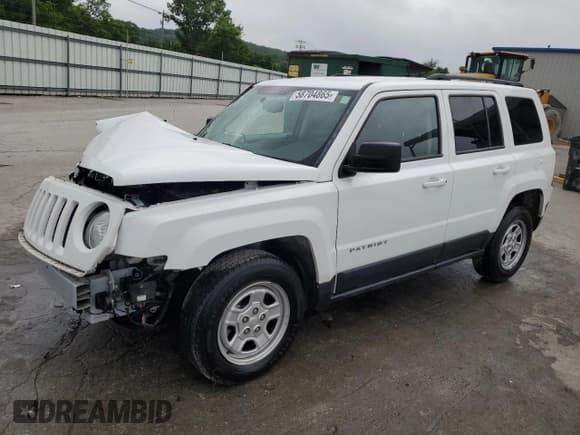 ✅ 2016 Jeep Patriot Sport SE • VIN: 1C4NJPBA5GD575571 • Lot: 58704865. Listed on Copart with 134,018 mi. Free auction sales archive from the USA and detailed vehicle history report at DreamBid. Image 1.