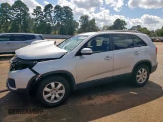 ✅ 2013 Kia Sorento LX • VIN: 5XYKT4A26DG326778 • Lot: 83833445. Listed on Copart with 167,408 mi. Free auction sales archive from the USA and detailed vehicle history report at DreamBid. Image 1.