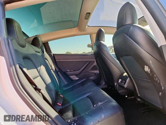 ✅ 2020 Tesla Model 3 Standard Range Plus • VIN: 5YJ3E1EA5LF743846 • Lot: 89911795. Wystawiony na Copart z przebiegiem 68 441 mil. Bezpłatny archiwum sprzedaży aukcyjnych z USA i szczegółowy raport historii pojazdu na DreamBid. Zdjęcie 10.