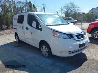 ✅ 2019 Nissan NV200 SV • VIN: 3N6CM0KN2KK695570 • Lot: 41964206. Wystawiony na IAAI z przebiegiem 140 858 mil. Bezpłatny archiwum sprzedaży aukcyjnych z USA i szczegółowy raport historii pojazdu na DreamBid. Zdjęcie 1.