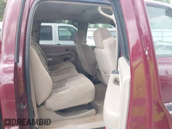 2003 Chevrolet Silverado 2500HD LS with VIN 1GCHK23U73F181039, listed as a IAAI auction lot 42962397 with 220,959 mi miles and . Bid and sale history available at DreamBid. Image 8.