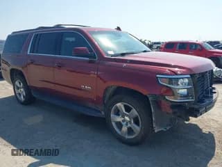 ✅ 2018 Chevrolet Suburban LT • VIN: 1GNSCHKC0JR352313 • Lot: 43152195. Wystawiony na IAAI z przebiegiem 118 856 mil. Bezpłatny archiwum sprzedaży aukcyjnych z USA i szczegółowy raport historii pojazdu na DreamBid. Zdjęcie 1.