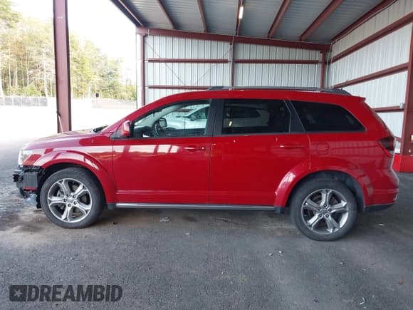 ✅ 2017 Dodge Journey Crossroad Plus • VIN: 3C4PDCGG8HT501546 • Лот: 43214376. Опубликован ранее на IAAI с пробегом 105 715 миль. Бесплатный доступ к архиву аукционных продаж из США и подробный отчёт об истории автомобиля на DreamBid. Изображение 14.