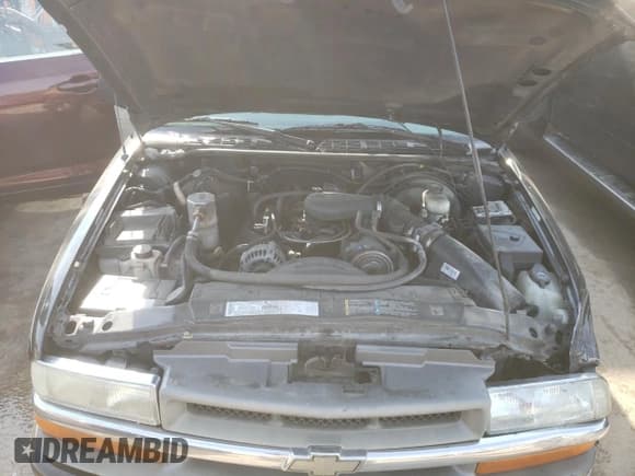 ✅ 2003 Chevrolet S-10 LS • VIN: 1GCDT19X638269446 • Лот: 77498724. Опубликован ранее на Copart с пробегом 286 713 миль. Бесплатный доступ к архиву аукционных продаж из США и подробный отчёт об истории автомобиля на DreamBid. Изображение 11.