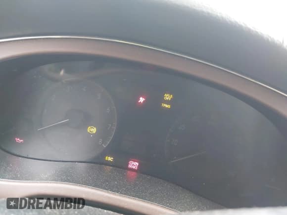 ✅ 2009 Hyundai Genesis • VIN: KMHGC46E99U024699 • Lot: 43520445. Wystawiony na IAAI z przebiegiem Nie podano. Bezpłatny archiwum sprzedaży aukcyjnych z USA i szczegółowy raport historii pojazdu na DreamBid. Zdjęcie 7.