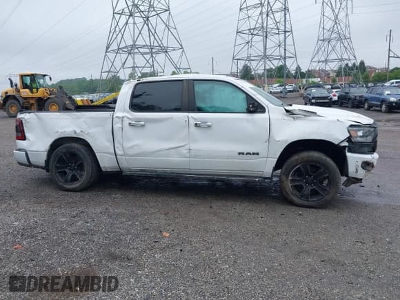 ✅ 2020 Ram 1500 Big Horn • VIN: 1C6SRFFT8LN207821 • Lot: 42254465. Listed on IAAI with 71,158 mi. Free auction sales archive from the USA and detailed vehicle history report at DreamBid. Image 13.